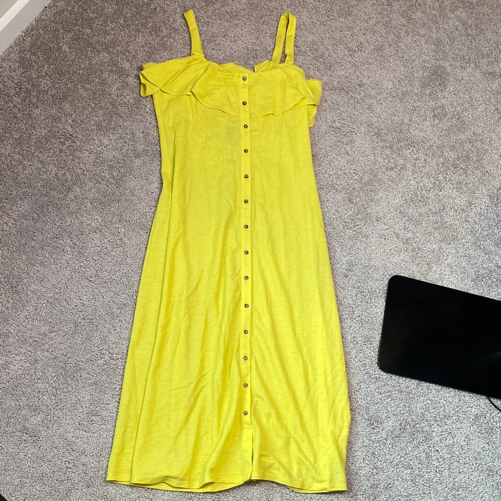 Gianni Bini Yellow Midi Dress with Button-Down Front